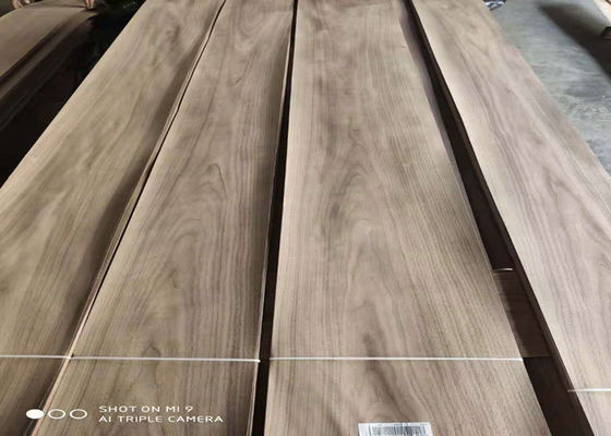 روکش چوب گردو طبیعی 1.0-3.3 متری برش داده شده / برش تاج 10-16% MC